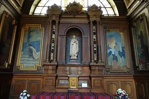 Chapel of Sainte-Thérèse de Lisieux, with paintings by Paul and Amadee Buffet.