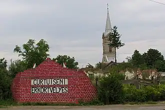 Entrance into Curtuișeni