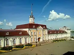 The main housing of the Artillery Court