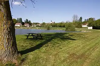 The Gué Fraimbault pond in Lamnay