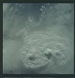 Photograph of the top of a cumulonimbus cloud