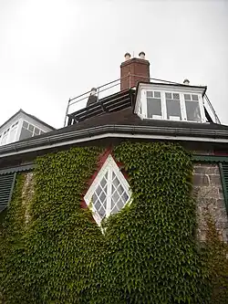 A la Ronde, roof detail