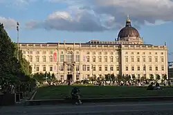 Banner of the Humboldt Forum on the façade