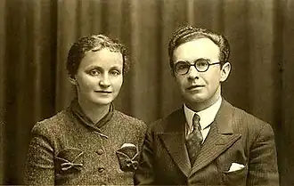 Griffiths with his wife Kate on their wedding day in 1939