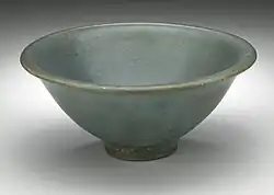 Bowl (wan) glazed in imitation of Song dynasty (960–1279) Jun ware, probably Qianlong
