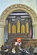 Christ Church, Welshpool. Terracotta arch with organ by Gray of 1815