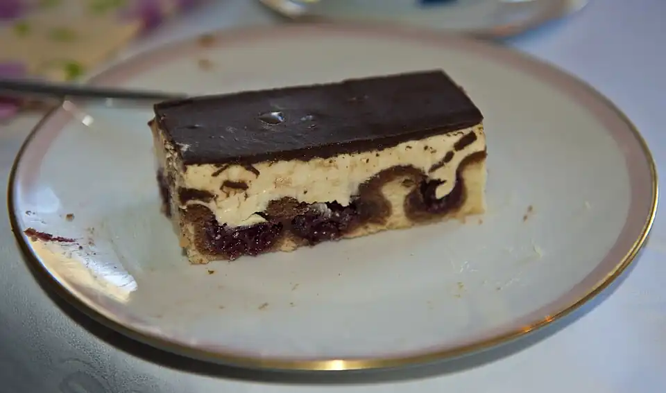 Donauwelle, cross-section