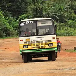 Eluru-Chintalapudi APSRTC bus near Janampeta