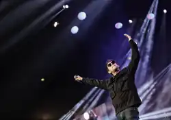 Gazzelle performing in Rome on 3 March 2019