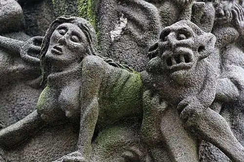 The unfortunate Kattell Gollet tries to escape the devil who pursues her.