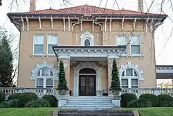 Italianate-style house adjacent to Hubble House