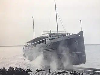 Ben-my-Chree descends the slipway