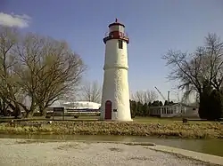 Thames River Lighthouse in Lighthouse Cove