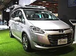 Luxgen V7 front view