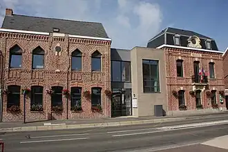 The town hall in Coutiches