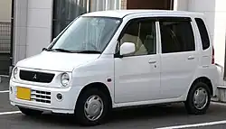 2001 Mitsubishi Toppo BJ "Guppy" trim package