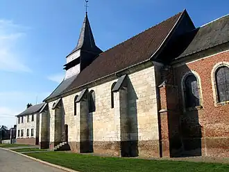 The church in Moyencourt-lès-Poix