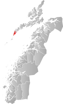 Moskenes within Nordland