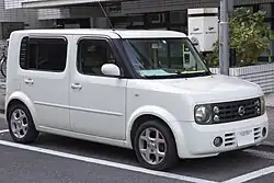 The longer, seven-seater Cube Cubic (first facelift)