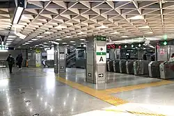 Line 13 north concourse