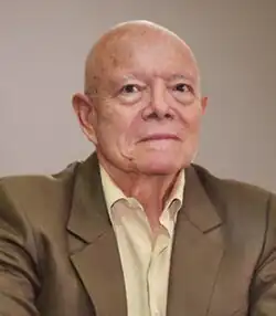 Headshot of Oscar Hassenteufel