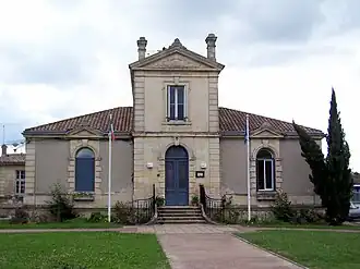 The town hall in Paillet