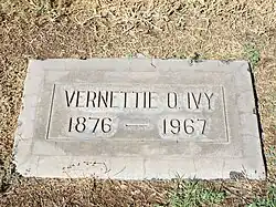 Grave-site of Vernettie O. Ivy (1876–1967).