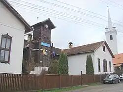 School in Sărățeni