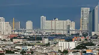 Rama IX Bridge is the part of Tha Reau - Dao Khanong section of the Chaloem Maha Nakhon Expressway, opened on 22 November 1987.