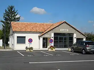 The town hall in Saint-Georges-Antignac