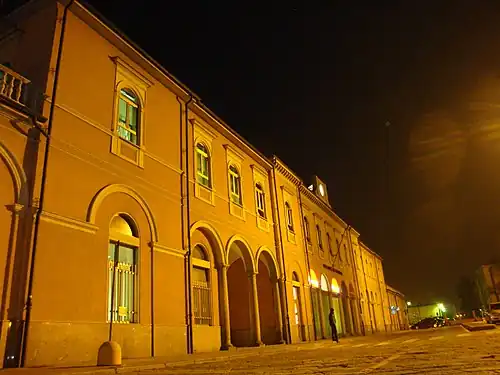 The passenger building, 20 November 2008