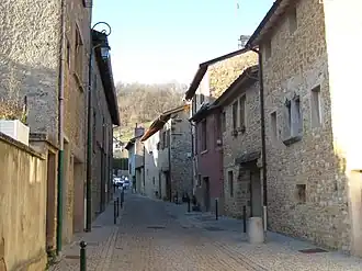 A street in Saint-Romain-au-Mont-d'Or