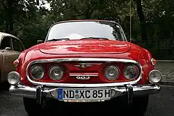 The front light arrangement on the 1969–1975 T 2-603 II, mounted further apart than earlier