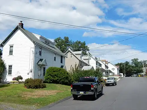 Upper Beechwood Ave.