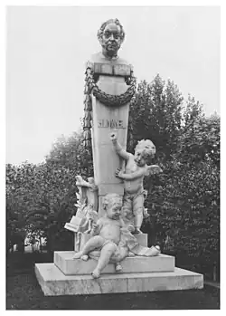 Hummel Monument