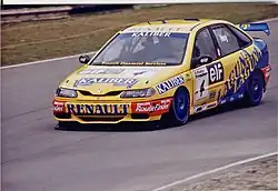 Renault Laguna built to Super Touring regulations contesting the 1996 British Touring Car Championship