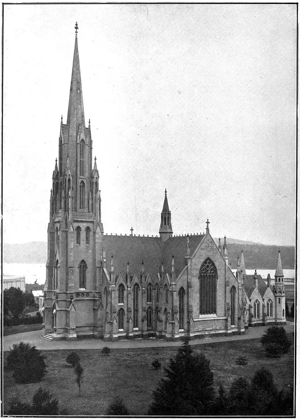 Different photo of Knox Church.