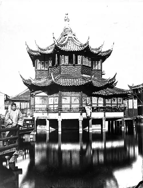 Pavilion in Yu Garden
